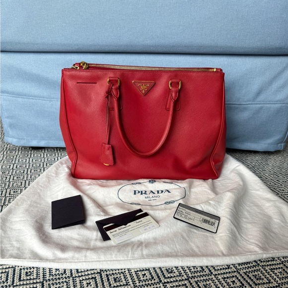 Prada Handbags - Prada Galleria Saffiano Tote